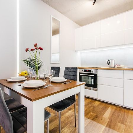 Smart Rental Management Apartments - City Center 브로츠와프 외부 사진